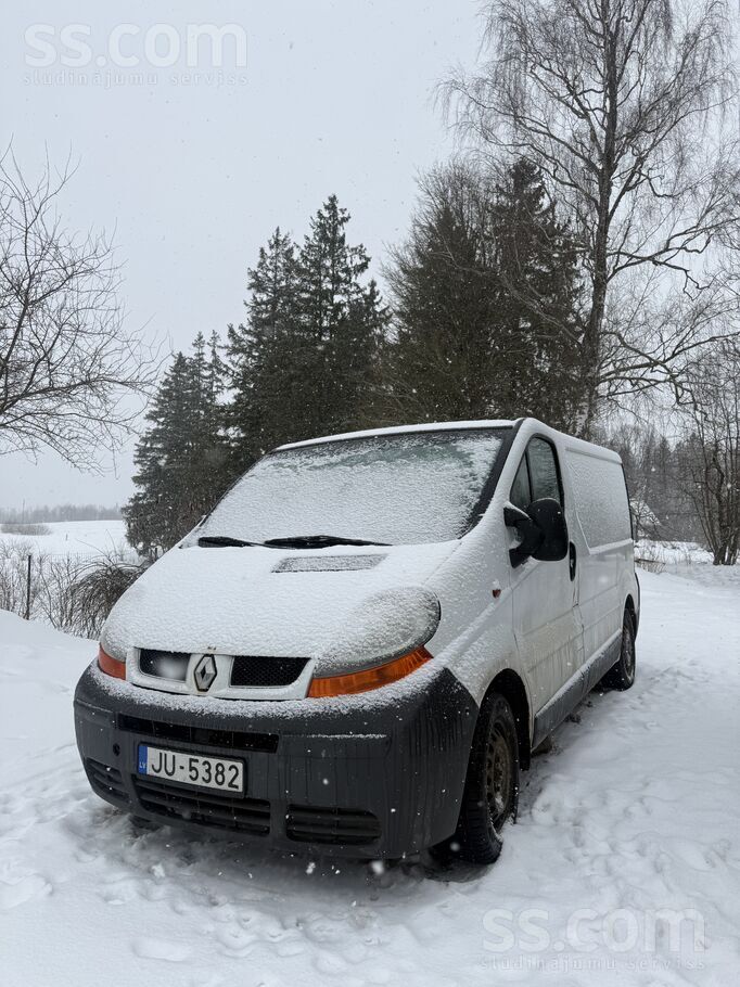 Renault Busiņš ejošs un darba kārtībā. 