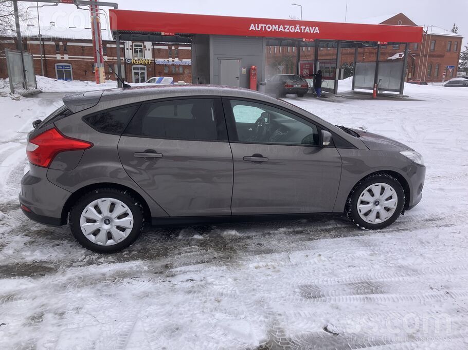 Ford Ford Focus 1, 6d, nobraukums-98 tūkst. , labā tehn