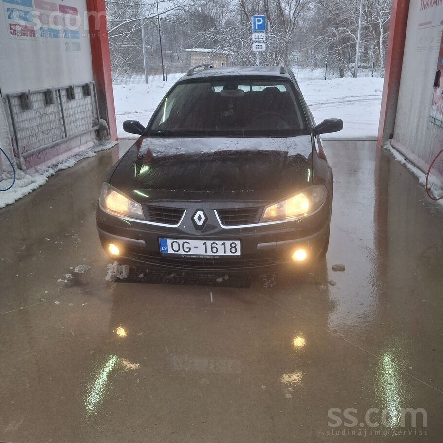 Auto bez rūsas pazīmēm. Motors jaudīgs un ļoti ekonomisks. Nekādus ieguldīju