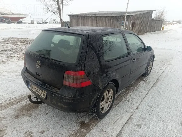Volkswagen Pārdodu labi saglabātu Golfu. Patēriņš konstanti 6