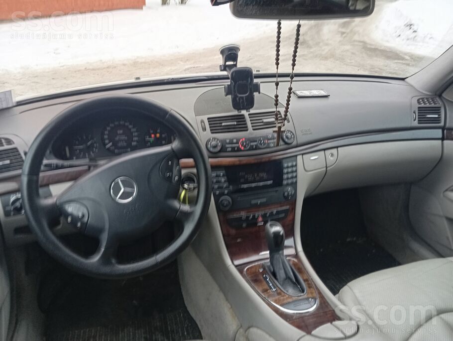 Nodokļi nomaksàti . Atra realizacija ar nelieliem defektiem viss redzams e-