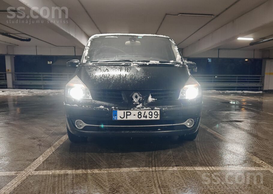 Renault Grand Espace Initiale Paris komplektācijā (ādas salons, panorāmas lū