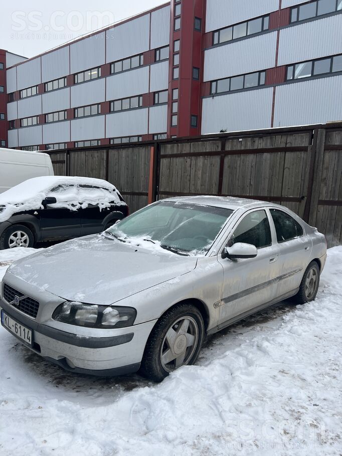 Volvo Pārdodu Volvo S60, 2002. gads. 2.4 Dīzelis