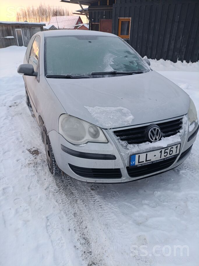 Volkswagen Pārdodu Volkswagen Polo labā tehniskā stāvoklī. 