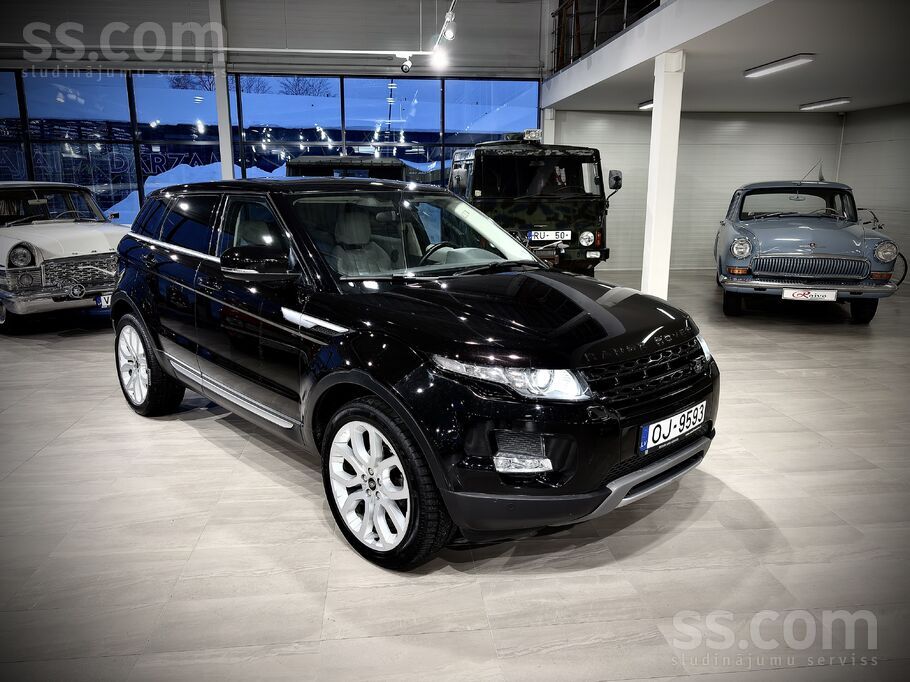 Land Rover Range Rover Evoque, ar ekonomisku un jaudīgu dīzeļdzinēju.
Au