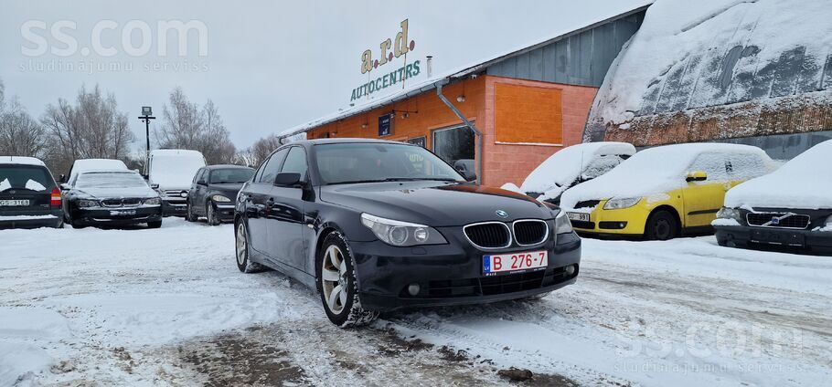 BMW BMW 530, ar īstu 3, 0 dizeļmotoru ar 160kw. Melns