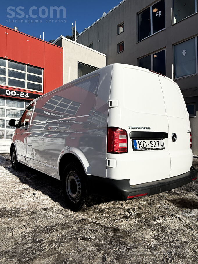 Volkswagen Transporter garā bāze 2.0 Tdi 103kW, 6 Pakāpju manuālā pārnesumkā