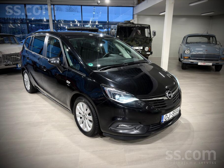 Opel Opel Zafira Tourer ar dīzeļdzinēju un automātisko 