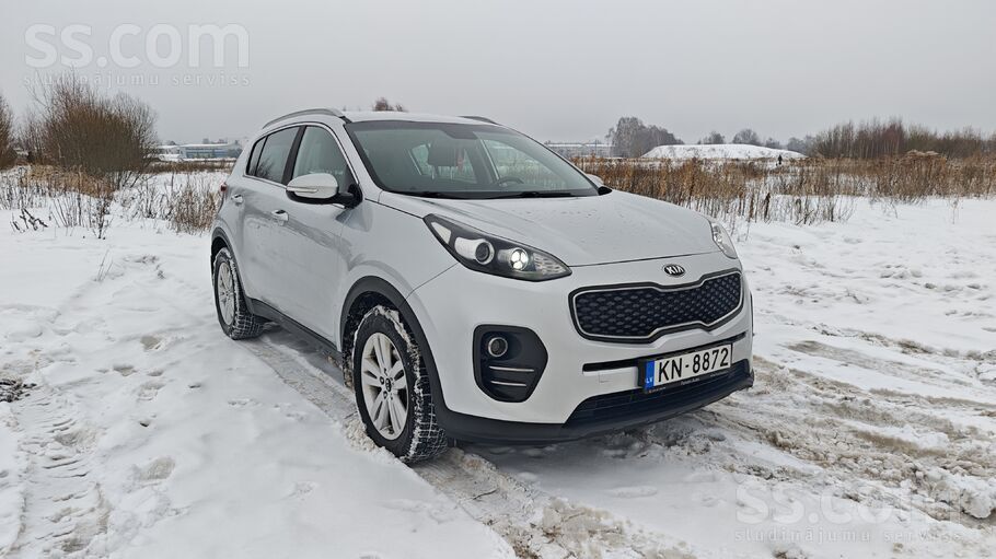 Auto ļoti labā stāvoklī. 97kw. Sēdekļu pārvalks lietojās no auto iegādes pir