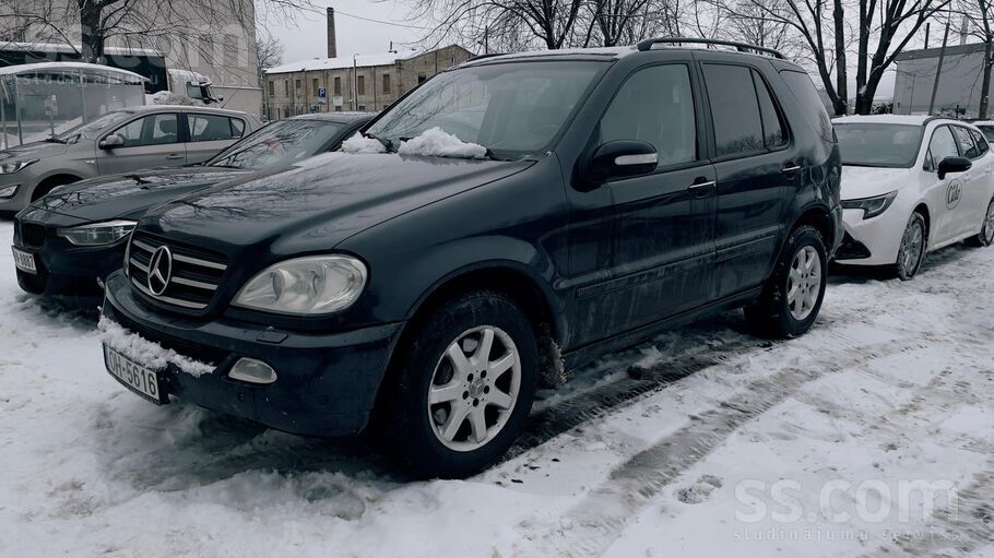 Pārdodu vai mainu,
5.0 V8 benzīna motors un pilnpiedziņa - lielisks gāžama