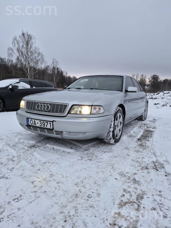 Audi Audi A8 D2 4.2 220kw Quattro
