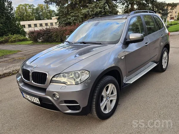 BMW BMW X5 Individual Maritime Edition ar 3.0 dīzeļdzi