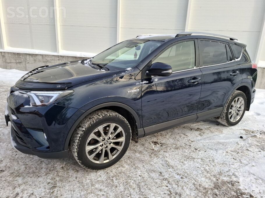 Toyota Rav4 в хорошем состоянии. Сделана антикорозийное п
