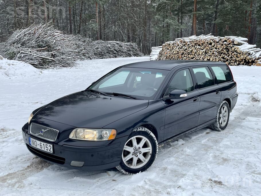 Volvo Pārdodu savu Volvo V70 ar 2.4 dīzeļdzinēju un 6 pa