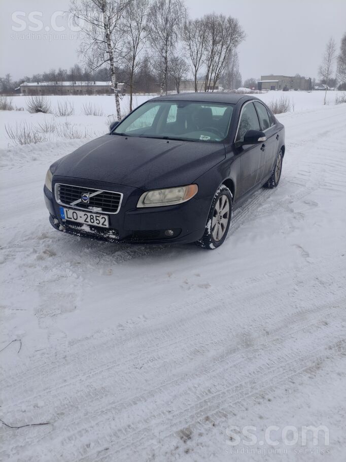 Volvo Volvo s80dīzelis bez rūsas maz nobraucis pa latvij