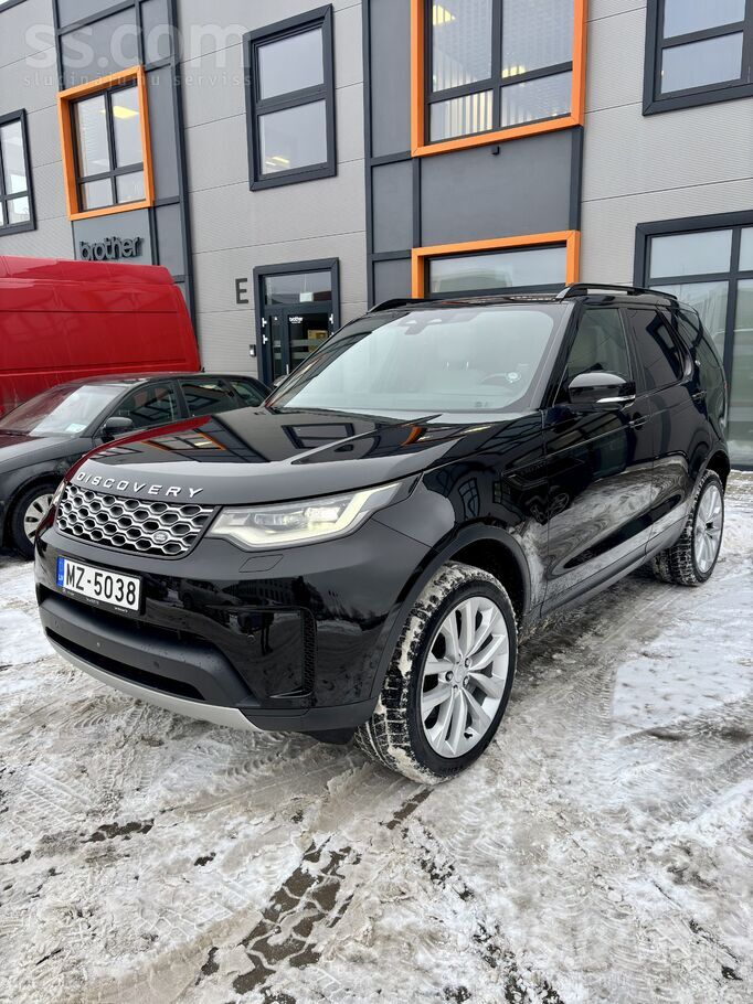 Land Rover Discovery Santorini Black My21 SE D250 Awd
Nobraukums: 85 000 km