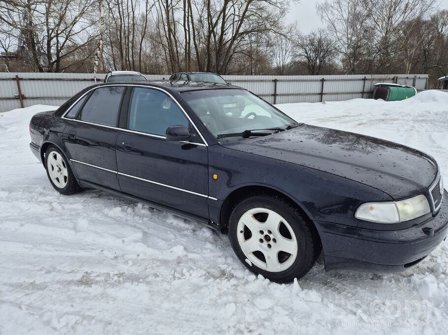 Audi Pārdod Audi A8 4.2 V8 quattro, jauna TA, kārbai dr