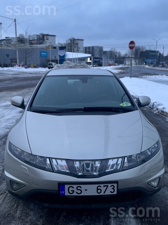 Honda Продам Honda Civic 2007 г. в. , 1.8 бензин, механи