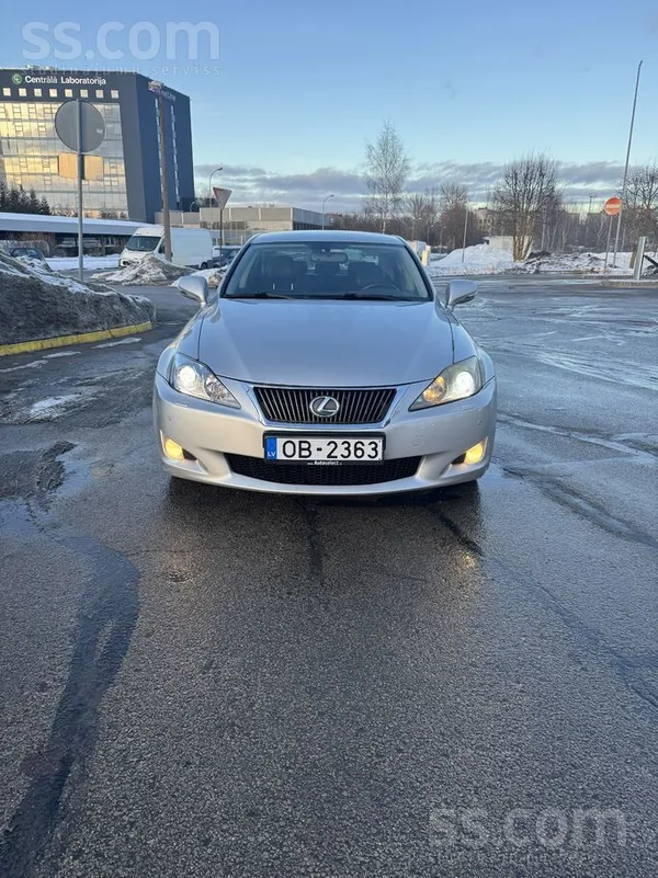 Lexus Lexus is220d 2009