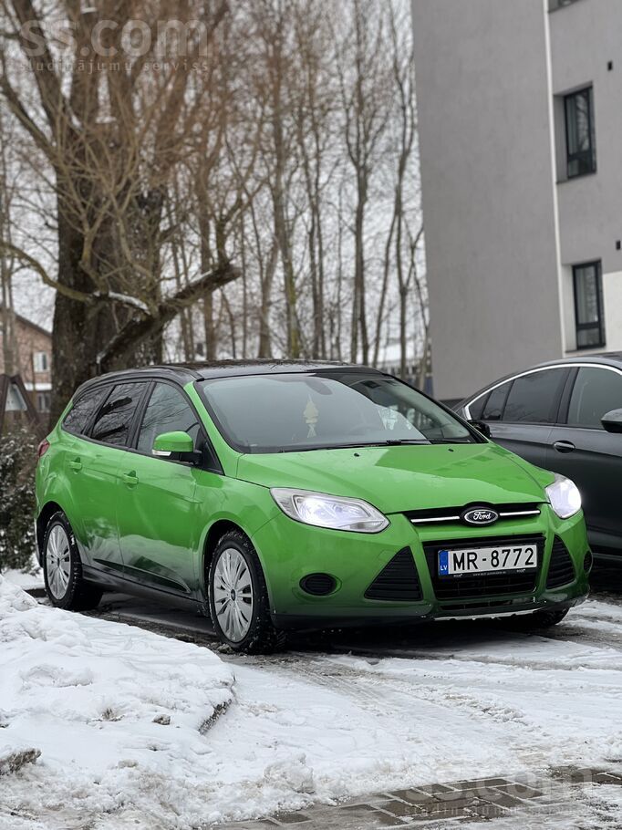 Ford Tehniski ļoti labā kārtībā kopts auto ar salīdzino