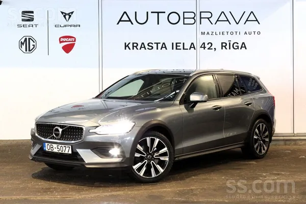 Volvo Piedāvājam Volvo V60 Cross Country D4 Awd. 2.0 dīz