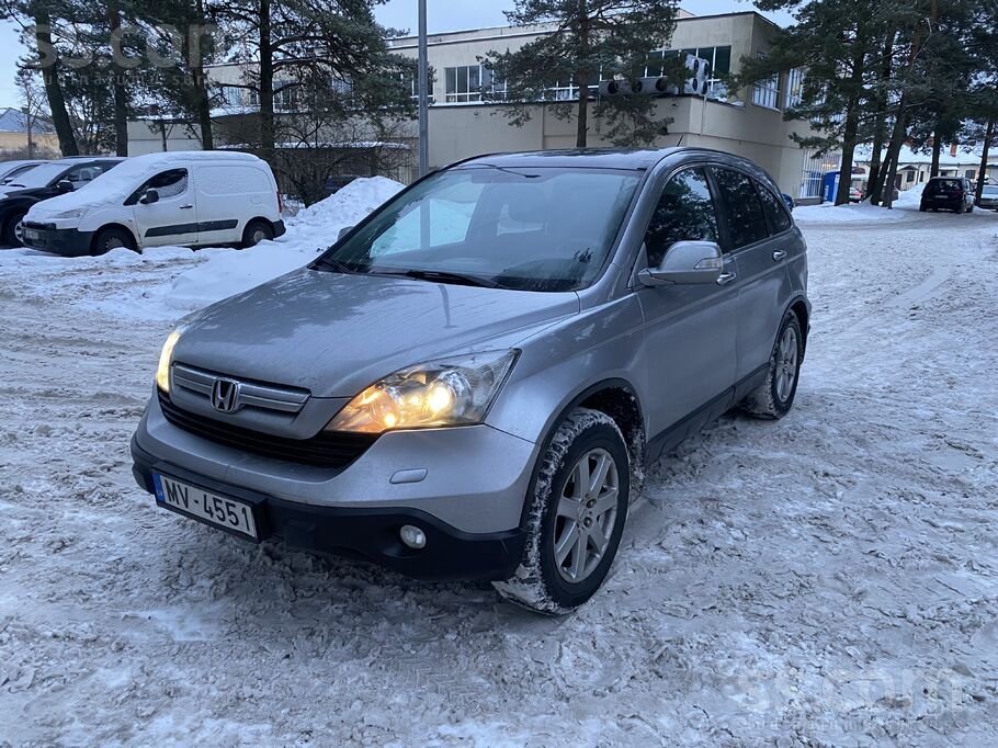 Honda Pārdodu Hondu crv ar labo 2.2 dīzeļdzinēju. Skate 