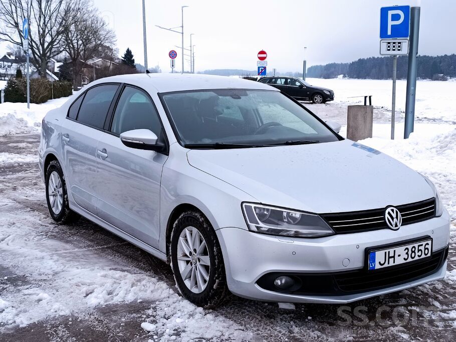 Jauna TA. VW Jetta 1.6Tdi, 77kw, manuālā kārba.
Auto ar ļoti labu komple