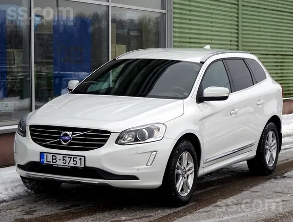 Volvo Summum 2.4 D4 180Zs 4x4 Autom Navi Kamera Led/xeno