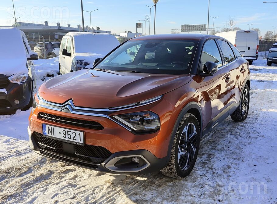 Citroen C4 ar 1.5 Bluehdi dīzeļdzinēju (130 ZS / 96 kW) un 8-pakāpju automāt