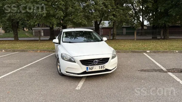 Volvo Mašīna prasa ieguldījumus. Šobrīd slimibas lapa, n