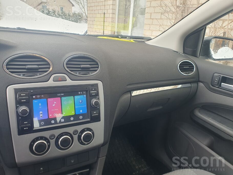 Ford Pārdodu ļoti labu uzticamu un ekonomisku auto.