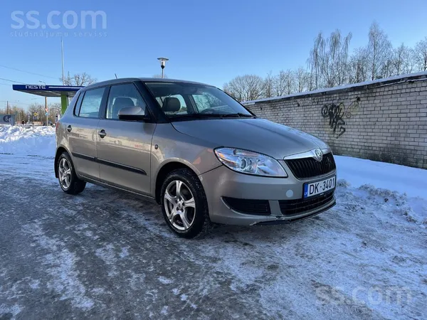 Skoda Skoda Fabia, 2012. gads, 1.2 benzīns, 5 pakāpju ma