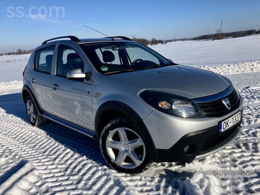 Dacia Auto no Vācijas, pirkts oficiālā izsolē. 