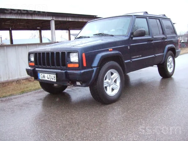 Jeep Tiek pārdots Jeep Cherokee, drīzumā ar jaunu tehni