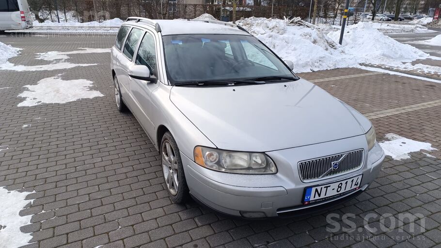 Volvo Pārdod Volvo V70, 2, 4 D5, 2006. gada izlaiduma, l