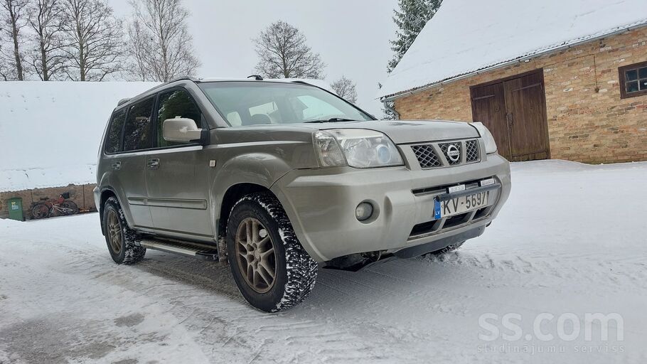 Nissan Pārdodu nissan xtrail 2.2D 100kw , 4×4, Jauna TA, 