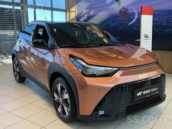Toyota Jauns auto. Toyota Aygo X Crossover Hybrid 115 (11