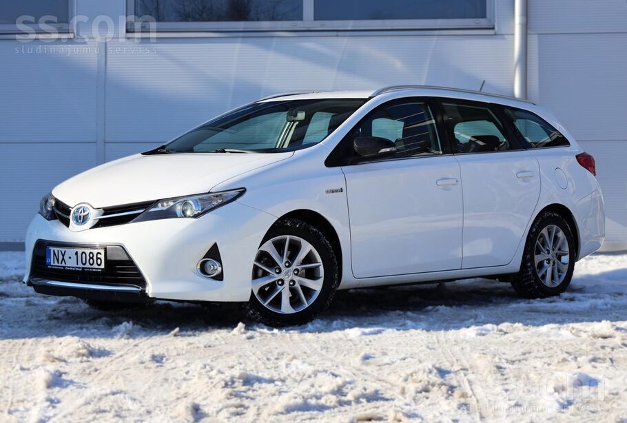 Toyota 1.8Hybrid, atpakaļskata kamera, Sistēma Starts-Sto