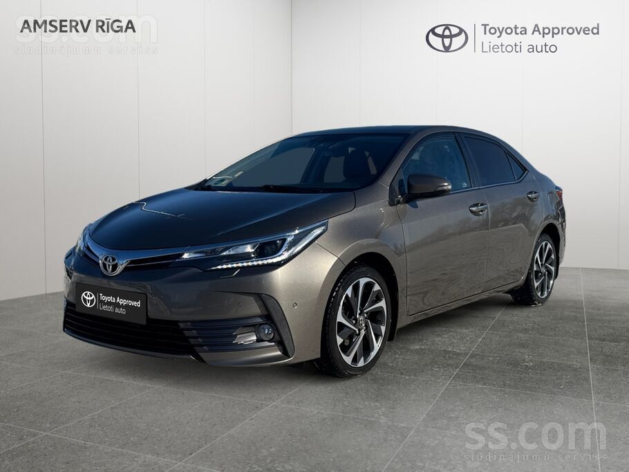 Toyota :Toyota Corolla, 2017 gada, komplektācija - Luxury