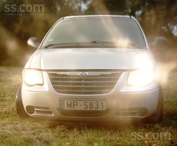 Chrysler Voyager - 1