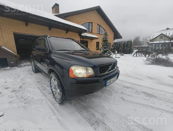 Volvo Īpašnieks pārdod koptu Volvo xc90 ar: