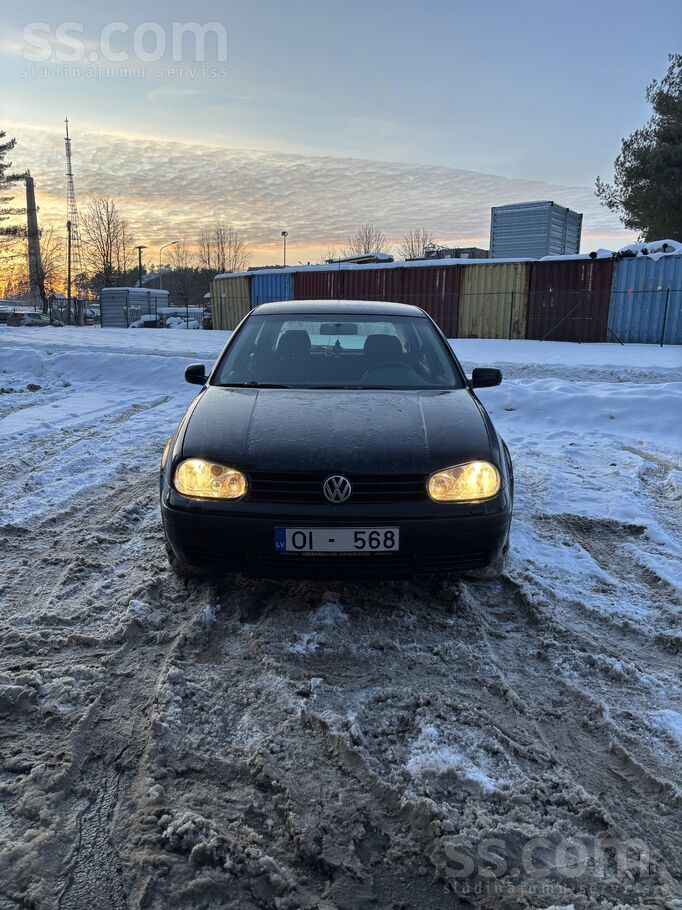 Volkswagen Pārdodu 2002g Golf 4 , 1.9tdi 74kw, 5ātrumi, Maini
