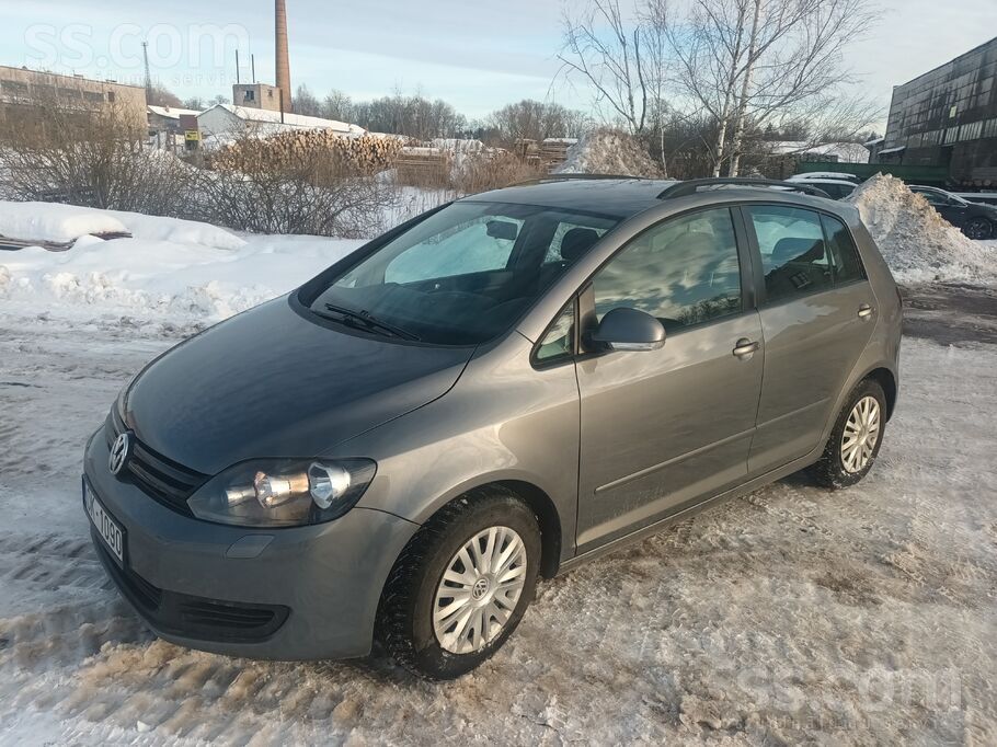 Volkswagen Pārdod auto no Vācijas ar uzietu Ta. Rūsa nav.