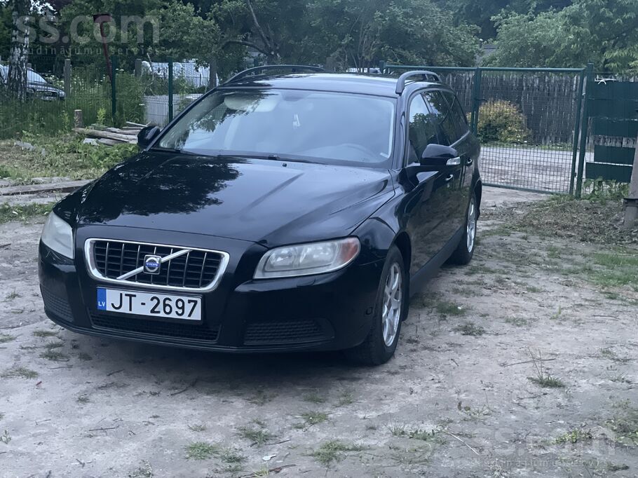 Pardodu vai mainu uz mašīnu ar sakabes āķi.
Nav tehniska apskate.
St