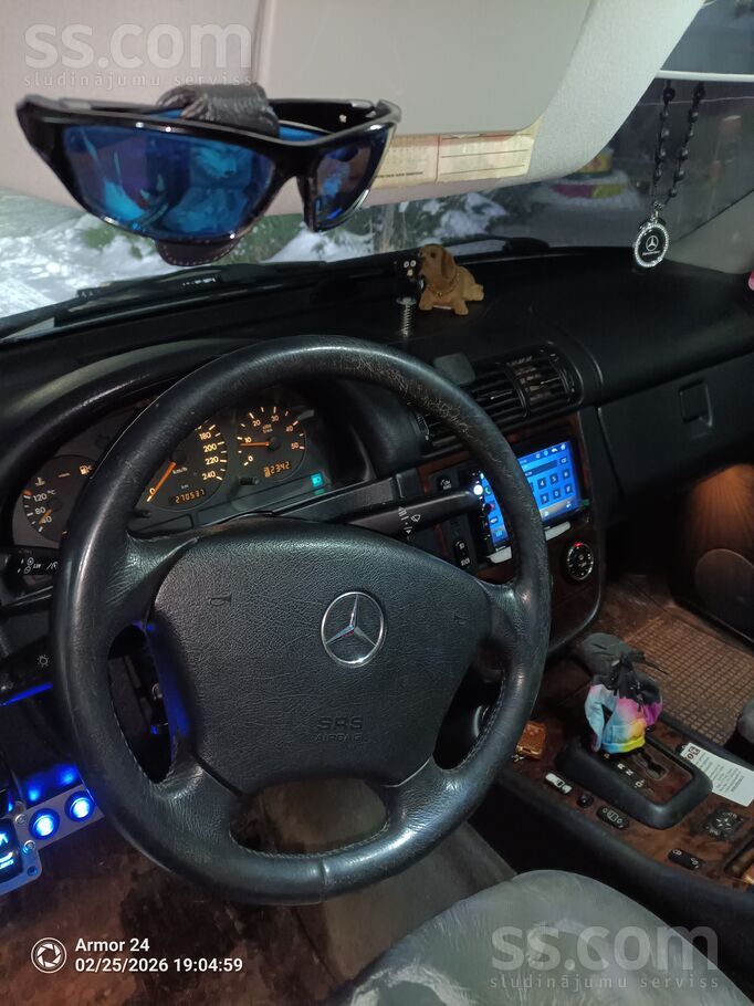 Uz pardošanu vaj majņu pret pasažieru busu vaj bulkvāģi. Sikāk pm.