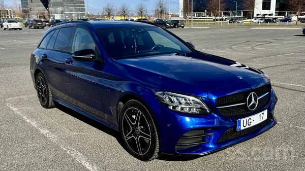 Mercedes Mercedes Benz C300 DE 2.0l dīzelis/hibrīds. 143kKw