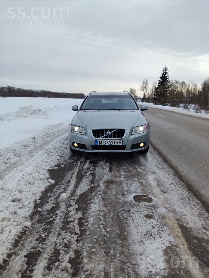 Volvo Auto no Francijas, bez rūsas pazīmēm, Jauna TA bez