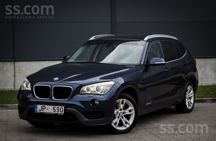 BMW BMW X1 ar 2.0 dīzeļdzinēju un automātisko transmis