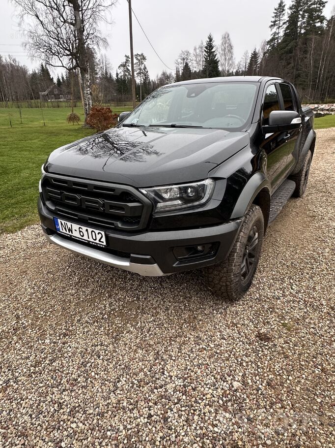 Pārdod Ford Raptor, Fox amortizatori, kravas kastei žalūzija. Mainīta zobsik