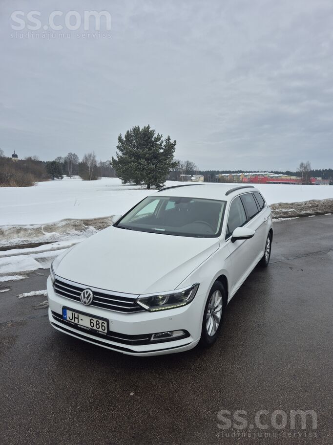 Volkswagen Izskatīs, jaudīgs un ietilpīgs ikdienas auto. Solī